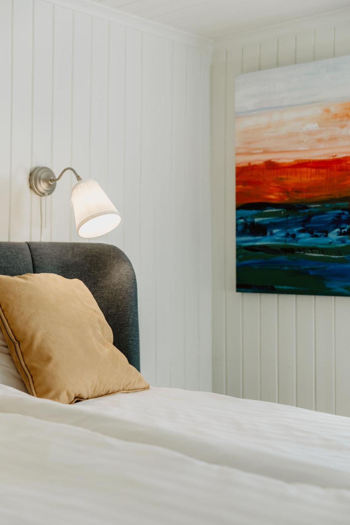 Slottsparken Motel ฮุสค์วาร์นา ภายนอก รูปภาพ